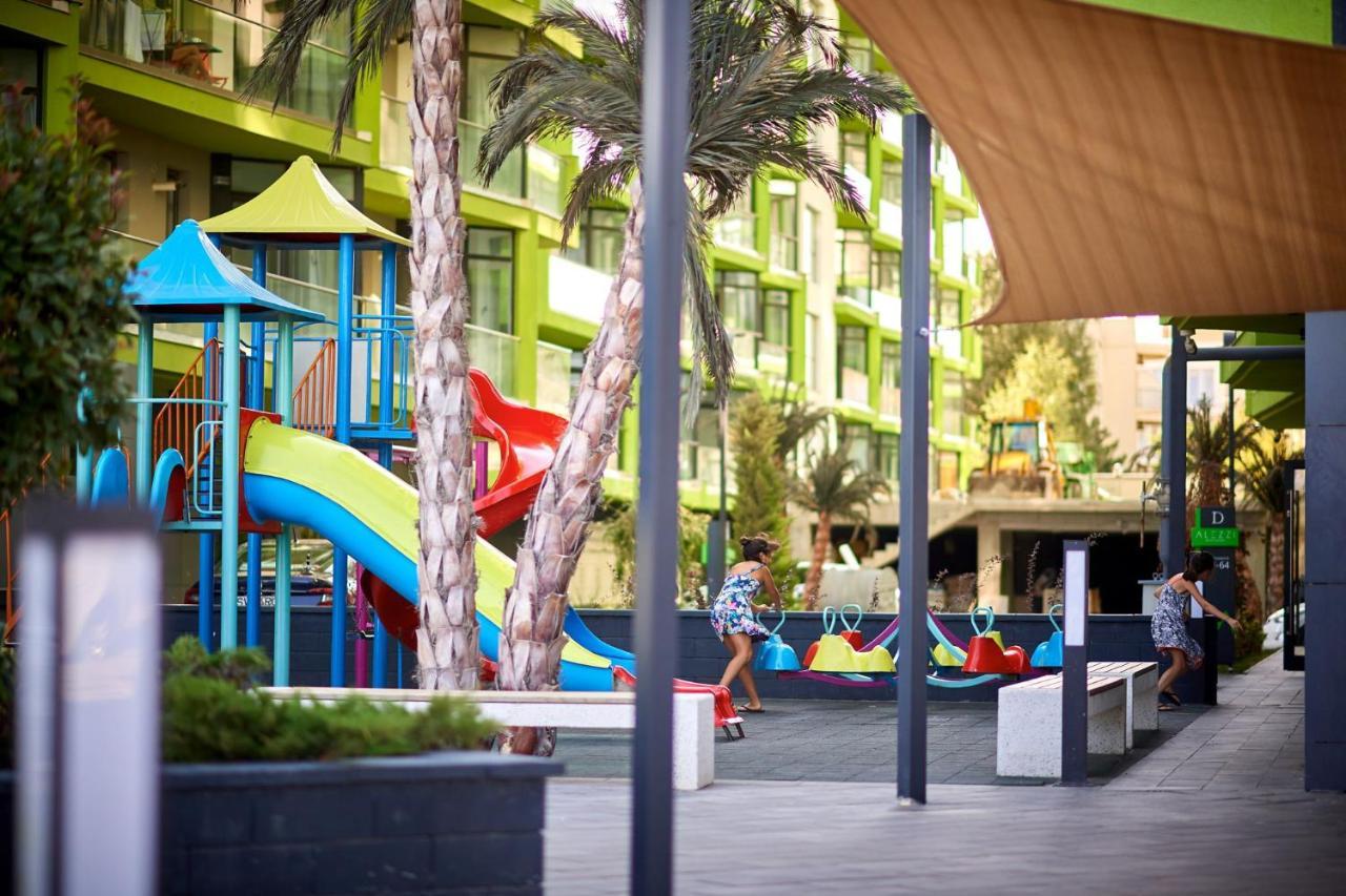 Ace Apartment Alezzi Beach Năvodari Exterior foto